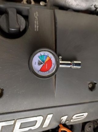 Centralita 0281001659660 audi a4 1.9 tdi mt 228600