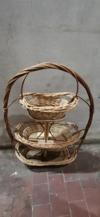 Cesta de mimbre de 3 niveles