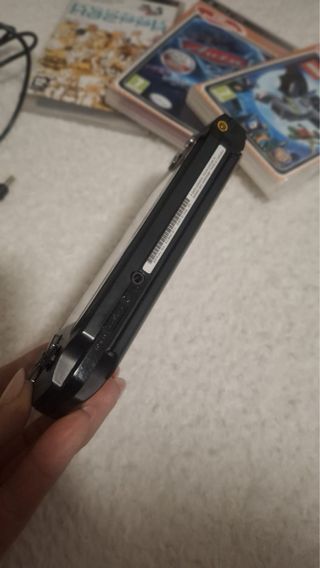 Consola PSP Negra + 3 Juegos Originales