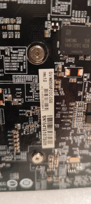 Tarjeta Gráfica Nvidia GTX 950 Averiada