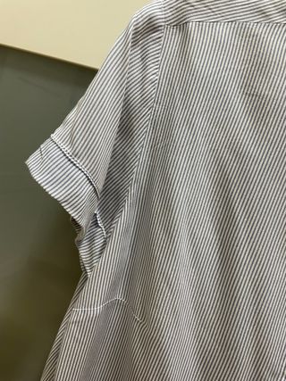 Camisa Bershka nudo espalda