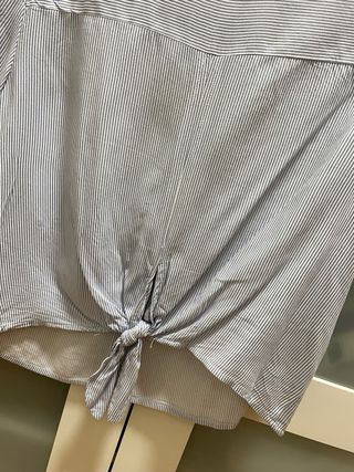 Camisa Bershka nudo espalda