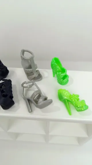 5 Pares Zapatos Barbie Tacón