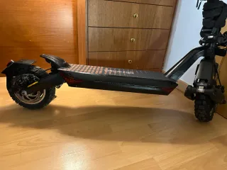 Patinete Eléctrico ZWheel Oh se cambia por iPhone