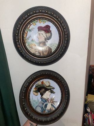 2 Piatti Decorativi Vintage Donna