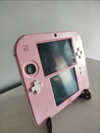 Nintendo 2DS Custom (CFW Luma) + Cargador + Juegos