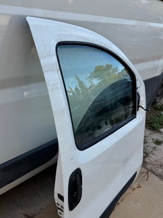 Puerta Delantera Derecha Peugeot Bipper