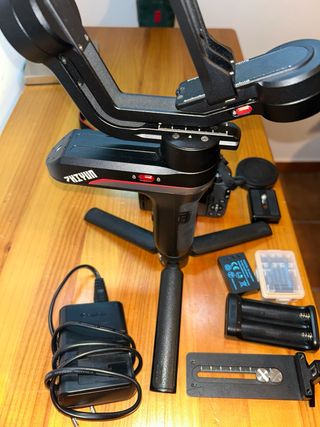 Canon EOS M50 + Gimbal Zhiyun Weebill S