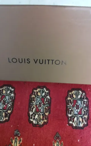 Caja Louis Vuitton Marrón
