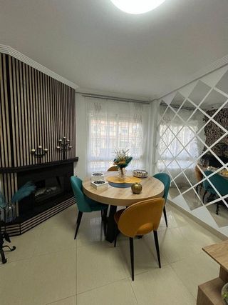 Casa pareada en venta en Centro en Alhaurín de la Torre