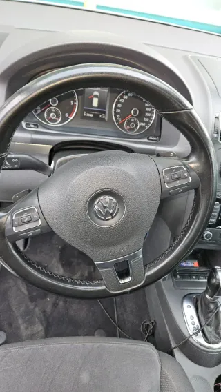 Volkswagen Touran 2011