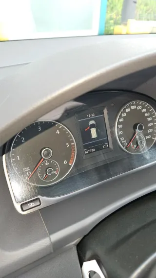 Volkswagen Touran 2011