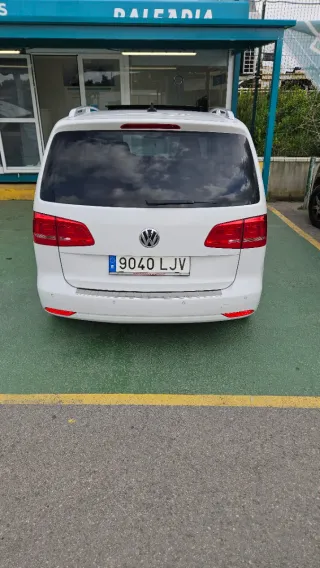 Volkswagen Touran 2011
