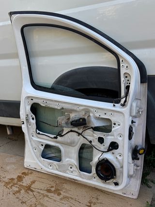 Puerta Delantera Izquierda Peugeot Bipper