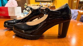 Merceditas charol negro Talla 38