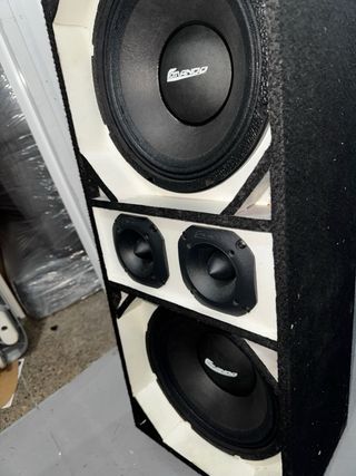 Equipo de sonido Mama Roja