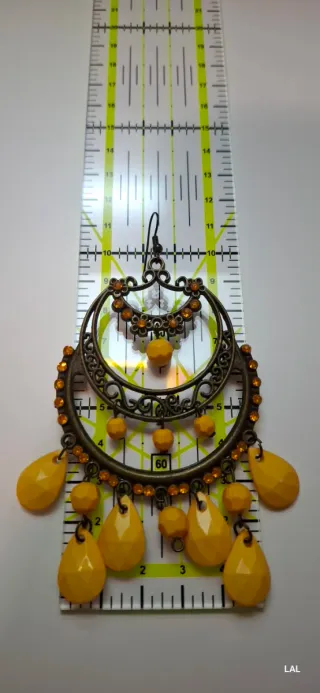 Pendientes de flamenca en amarillo y bronce