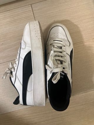 Zapatillas Puma Carina Street Blancas y Negras