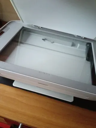 Stampante Multifunzione HP DeskJet 2720e