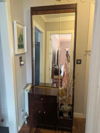Mueble de entrada madera con espejo