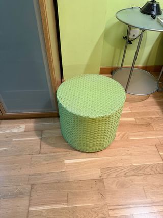 Pouf rotondo in vimini verde