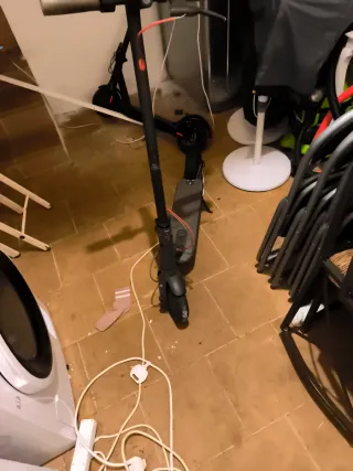 3 Patinetes Eléctricos