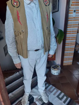 Chaleco de gamuza beige hombre