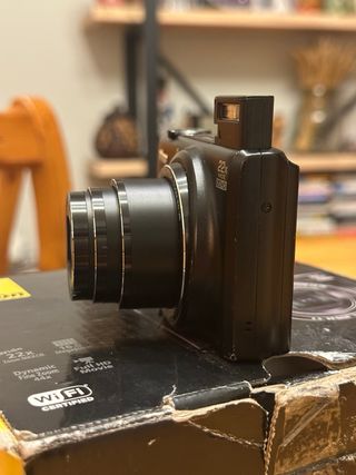 Digicam Nikon Coolpix S9600 · 16 MP zoom x22 WiFi