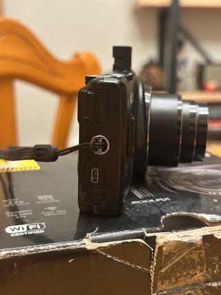 Digicam Nikon Coolpix S9600 · 16 MP zoom x22 WiFi