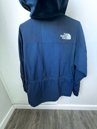 Chaqueta The North Face RipStop Azul