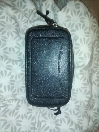 Bolso de mano efecto piel graffiti