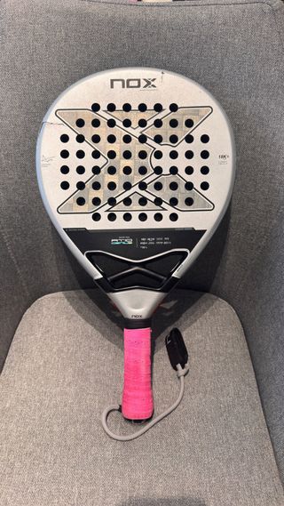 Pala Pádel NOX AT10 18K Agustín Tapia
