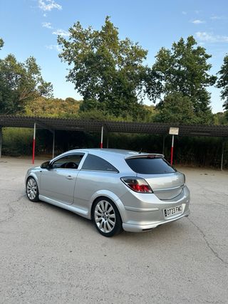 Opel Astra 2007