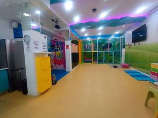 Local comercial en venta en Los Boliches en Fuengirola