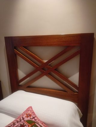 Somier abatible y cabecero de madera