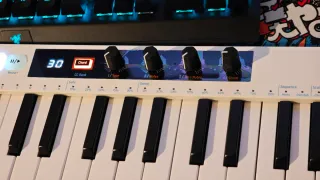 Arturia KeyStep 37 Controlador MIDI