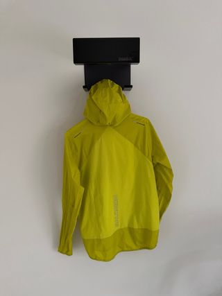 Cortavientos running hombre