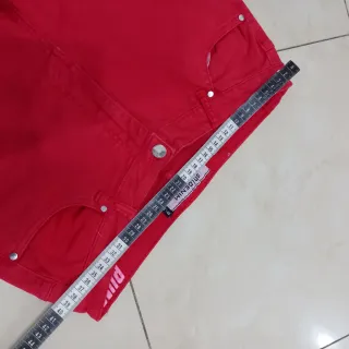 Pantaloni rossi elasticizzati taglia 46