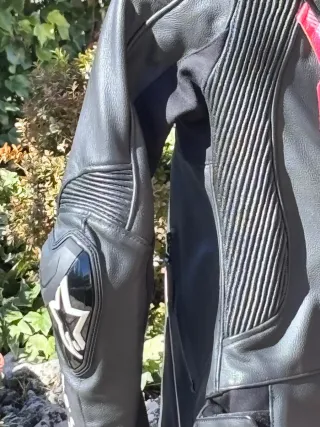 Chaqueta de cuero Alpinestars sportbike