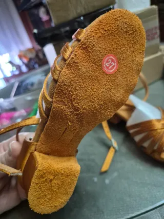 Zapatos de baile dorados/naranja