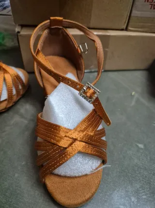 Zapatos de baile dorados/naranja