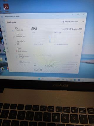 Ordenador Portátil ASUS i7 sexta generación, 8RAM