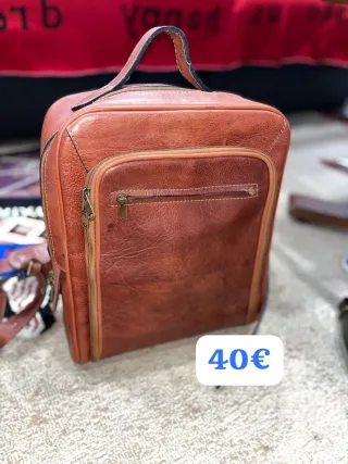 Riñonera negra de cuero original