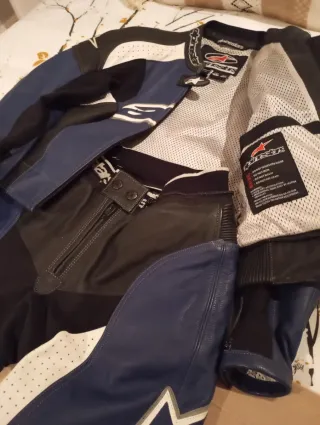 Mono Moto ALPINESTAR dos piezas.