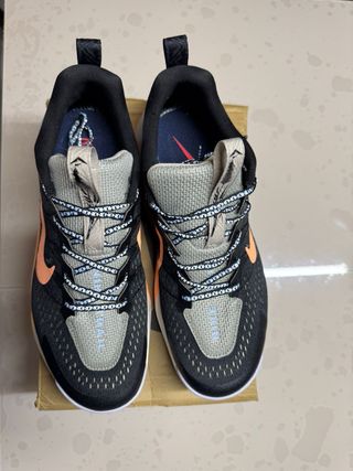 Zapatillas Nike Wildhorse 10 Negras y Naranjas