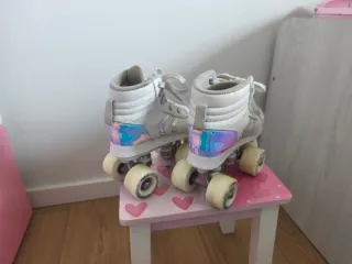 Patines blancos para niña