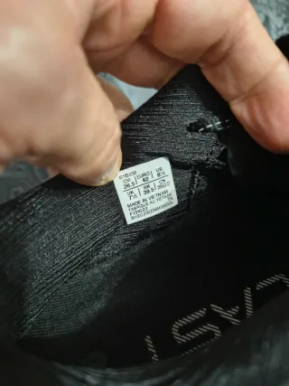 Zapatillas Asics Novablast 3 Negro/Blanco