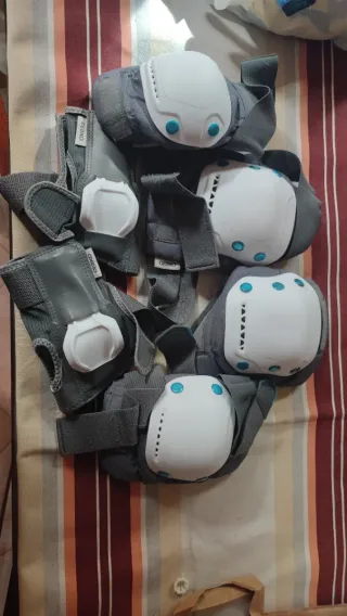 Protezioni per pattini, skateboard, monopattino