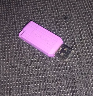 Pendrive Verbatim de 8GB y USB 2.0