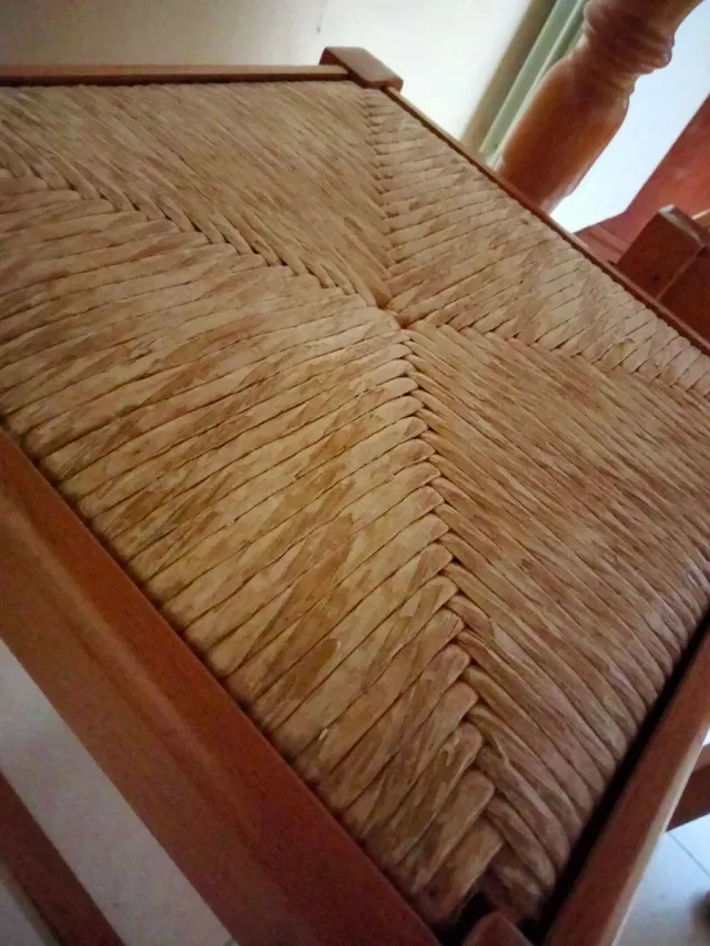 Mesa redonda extensible madera y 4 taburetes